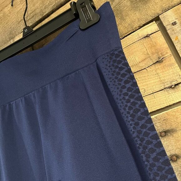 Marika dark blue full length athletic leggings  - L - 🙂3/$15 - Picture 3 of 8